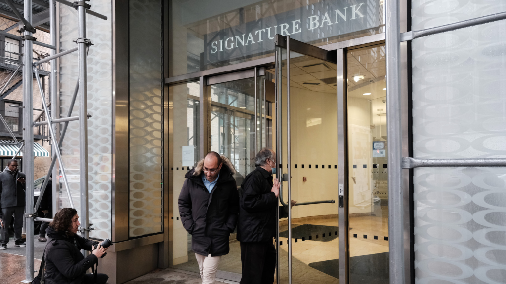 40 chi nhánh cũ của Signature Bank sẽ hoạt động dưới quyền Ngân hàng Flagstar từ ngày 20.03