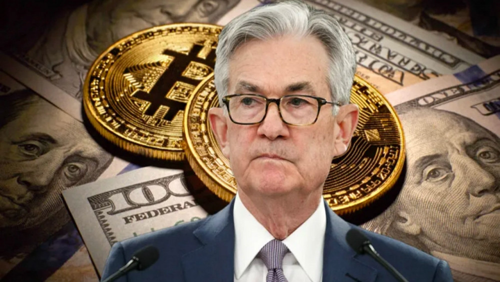 Bitcoin giảm mạnh sau khi Powell (Fed) cho biết không nên 'vội vàng hạ lãi suất'